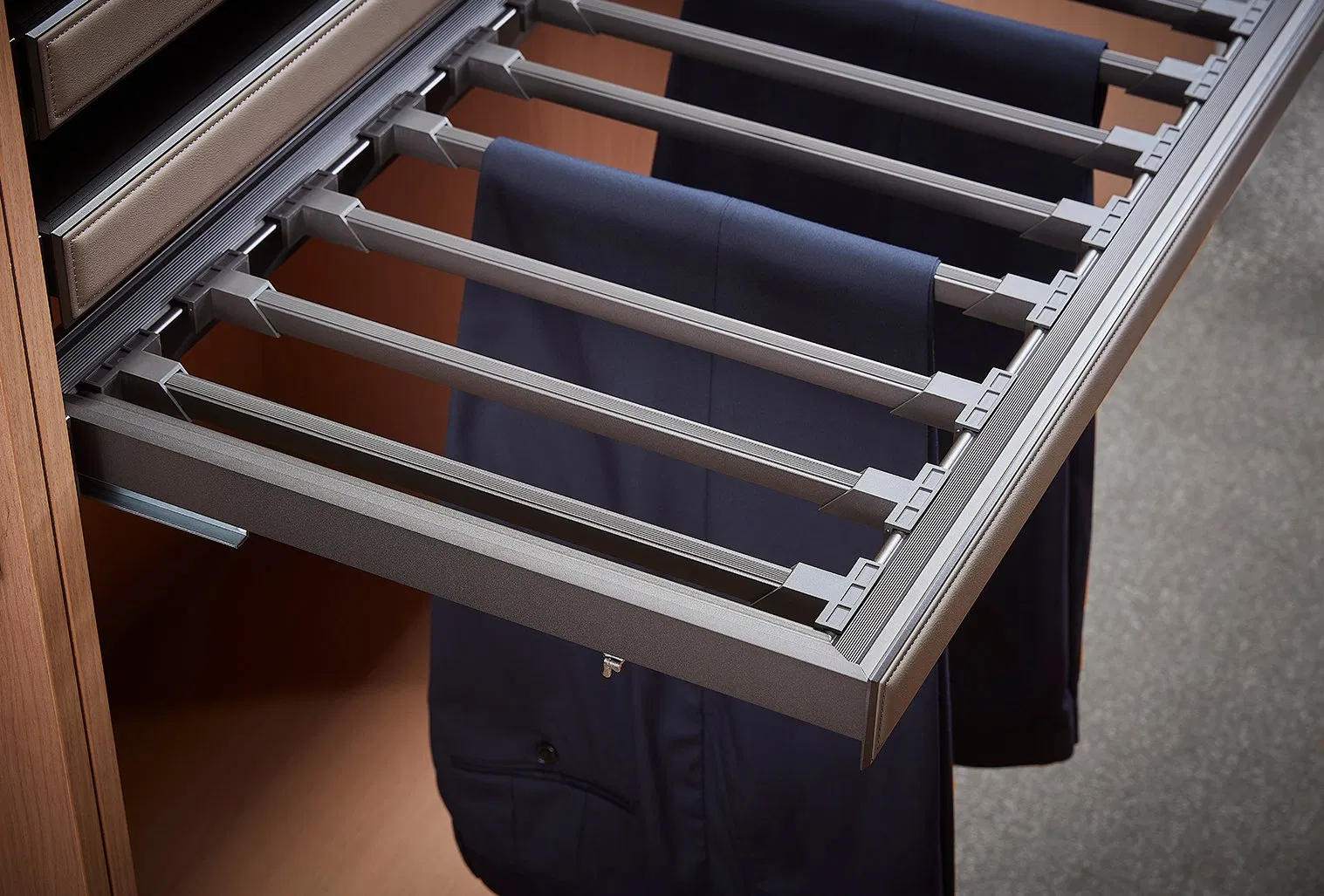 Soft-Close Pull-out Trousers Hanger - Silent Ball Bearing Slide Rail System