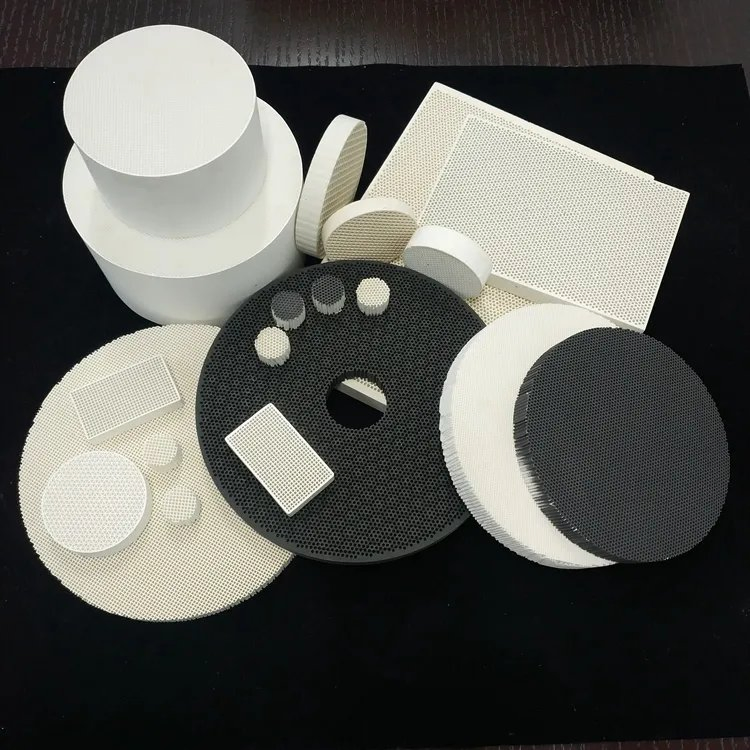 Round Square Hexagon Circular Triangle Shapes Cordierite Honeycomb Ceramic Plate for Baking Oven Burning Part