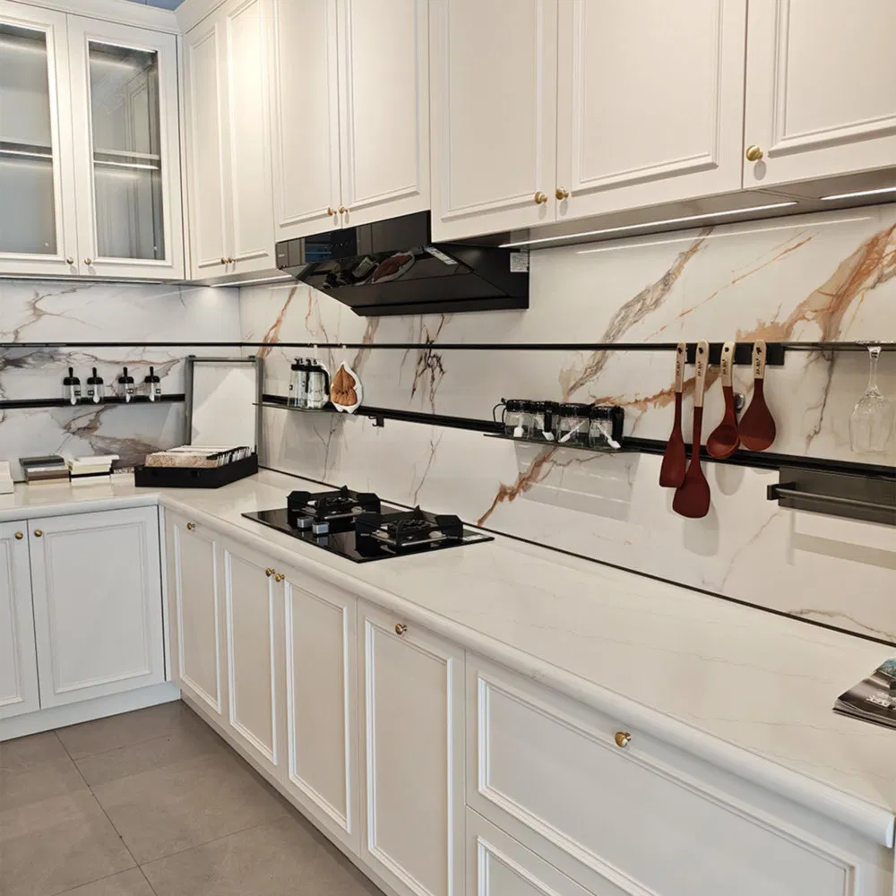 Wear-Resistant Track-Mounted Modern Modular Wall-Mounted Storage System for Storage Room