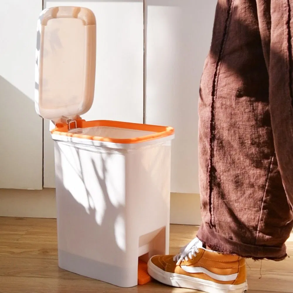 Kitchen Garbage Container 4