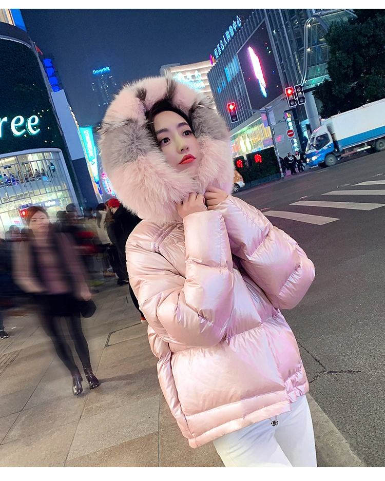 Wholesale Winter Custom Women Fur Hooded Bomber Jacket Zipper Down Jacket Fox Fur Women's Down Coats Outwear