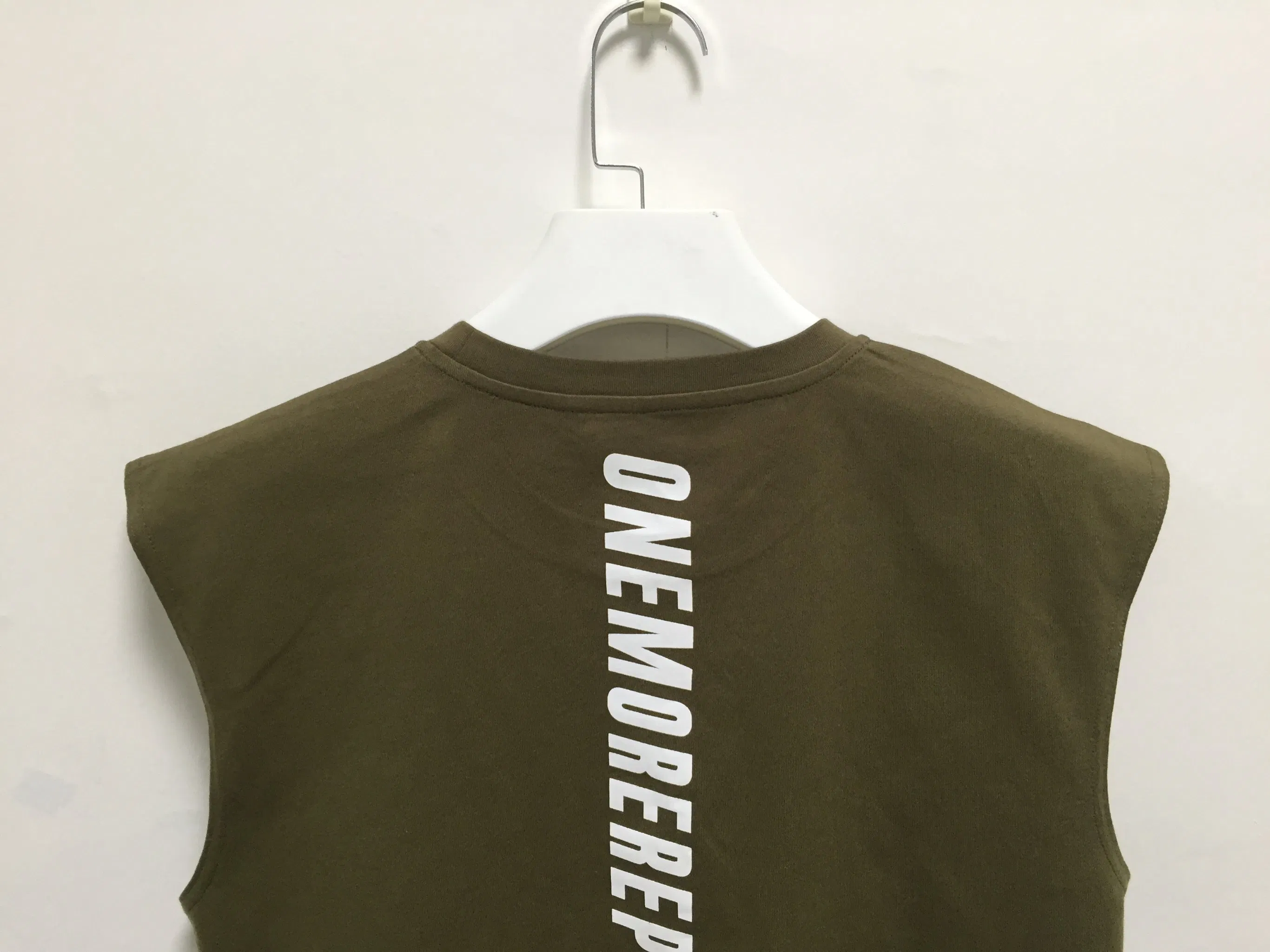 Customized Men's and Women's Casual Cotton Tank Top with Custom Logo