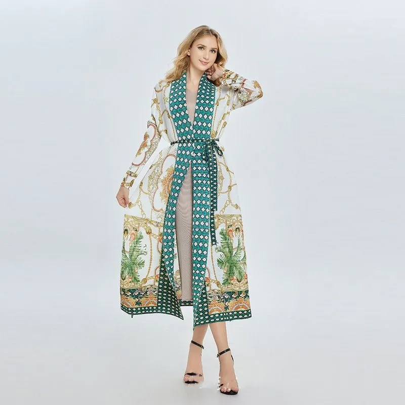 Women Windbreaker View 3