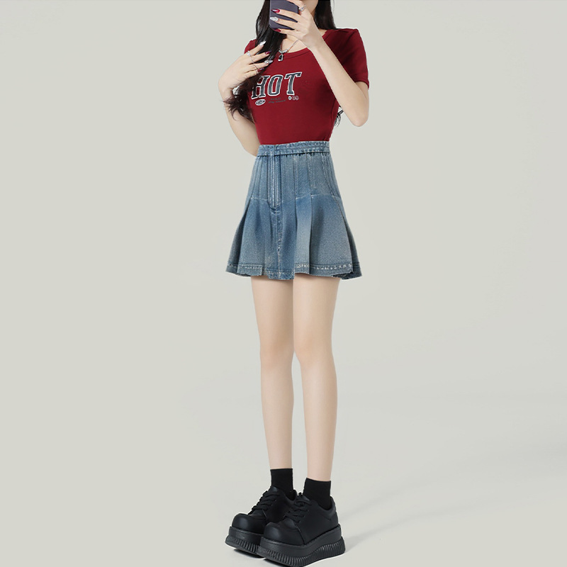 Stylish Women's Denim Pleated Skirt, Washable and Durable Design