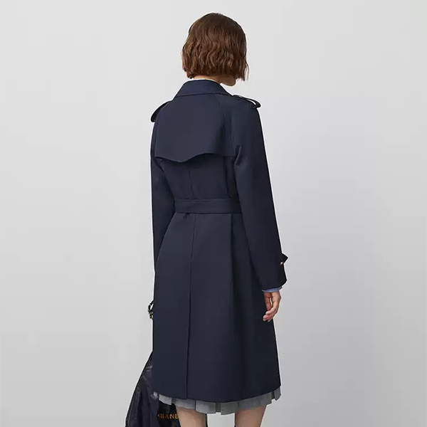 Stylish Women's High-Quality Windbreaker Coat for All Seasons