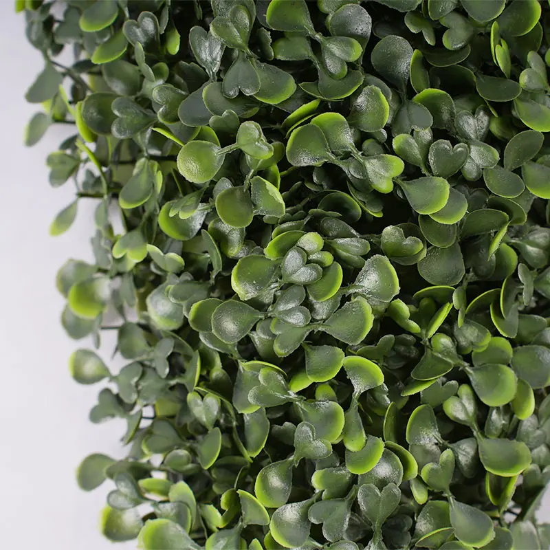 Lifelike Greenery Panel