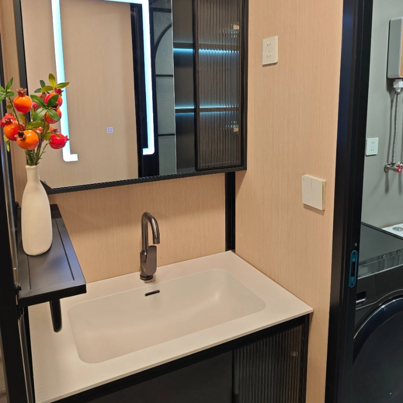 Luxury 40FT Expandable Modular Villa with Balcony and Bathroom