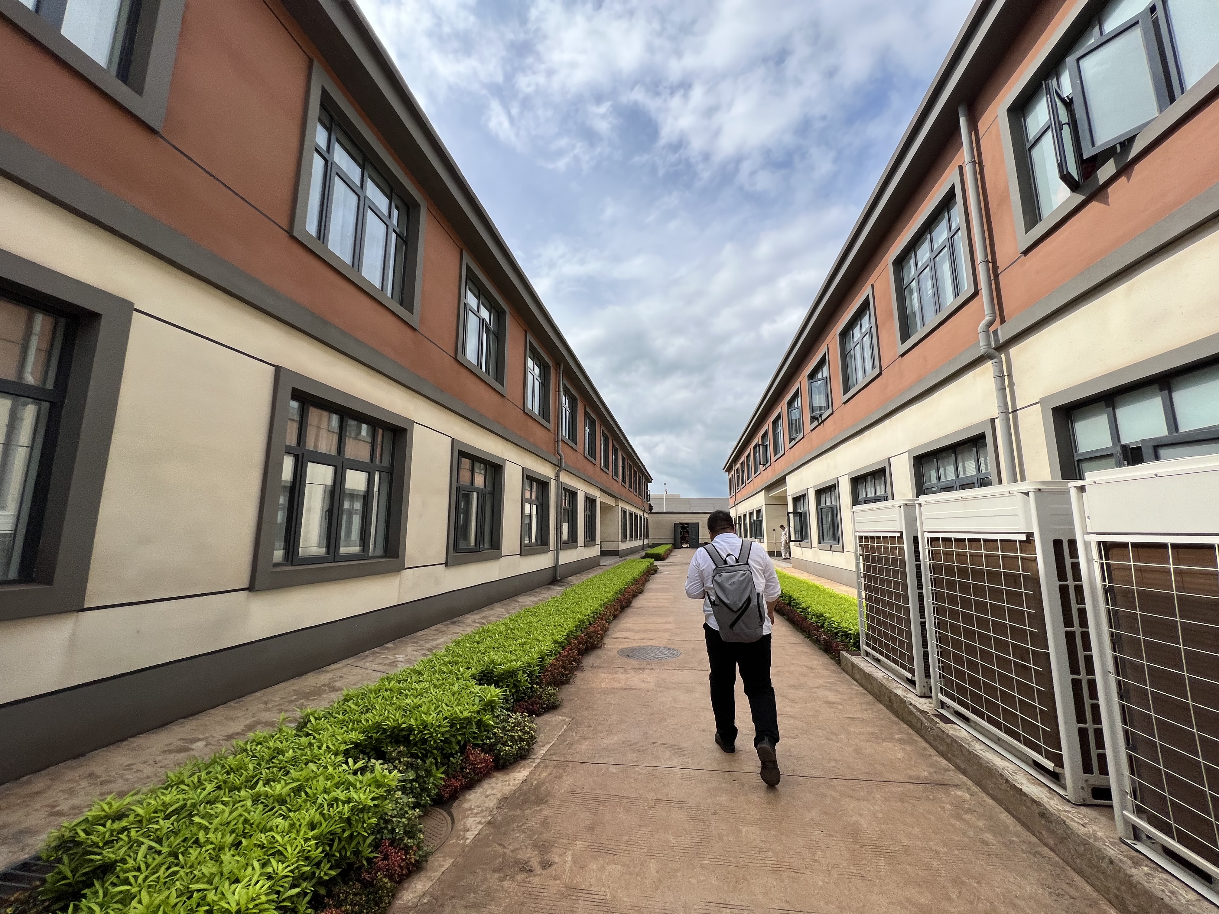Prefabricated Hotel Building Construction Steel Structure Apartments Prefab Hotel Building
