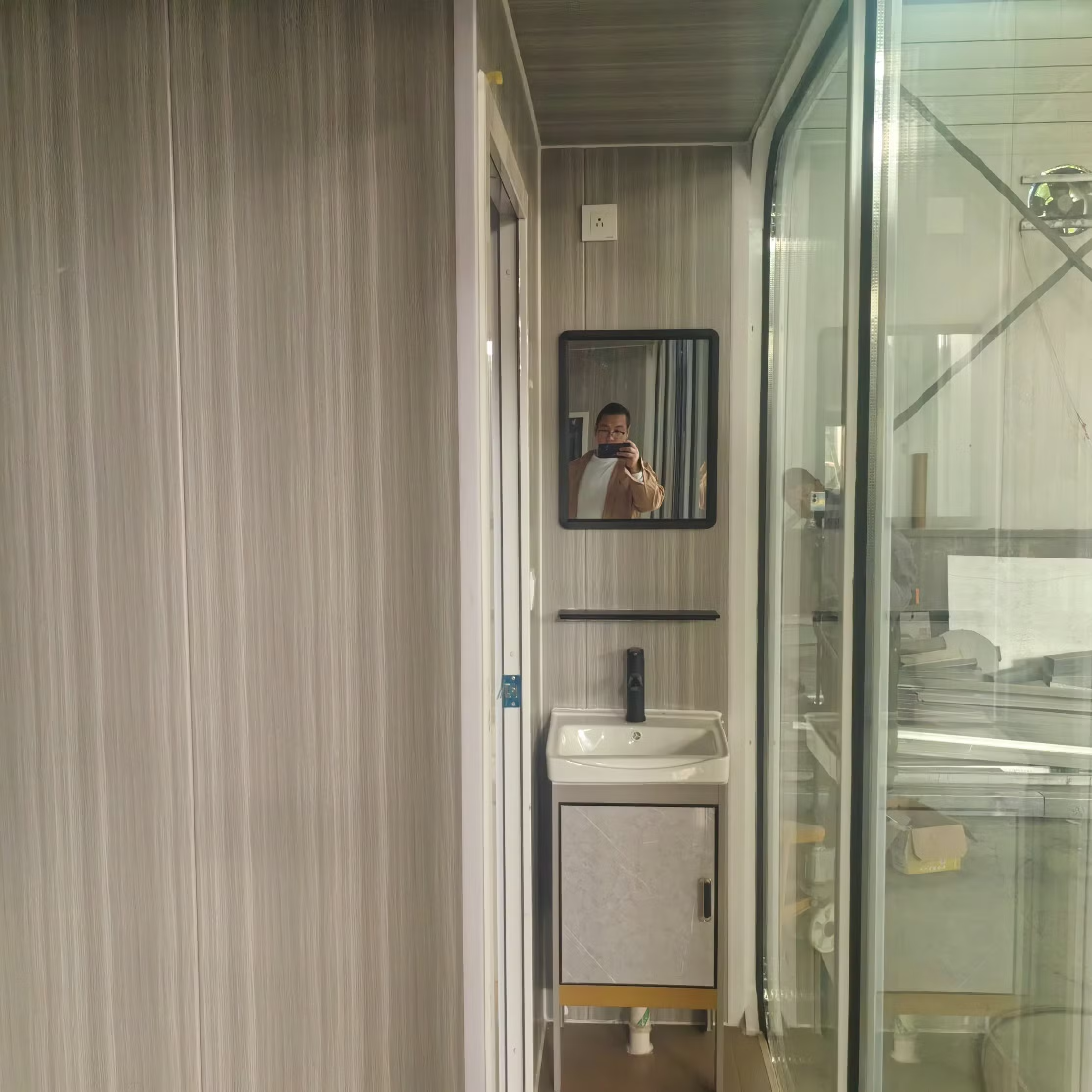 Cheap Price New Design High Quality Meeting Office Cube Office Cubical Pod Container House Apple Cabin