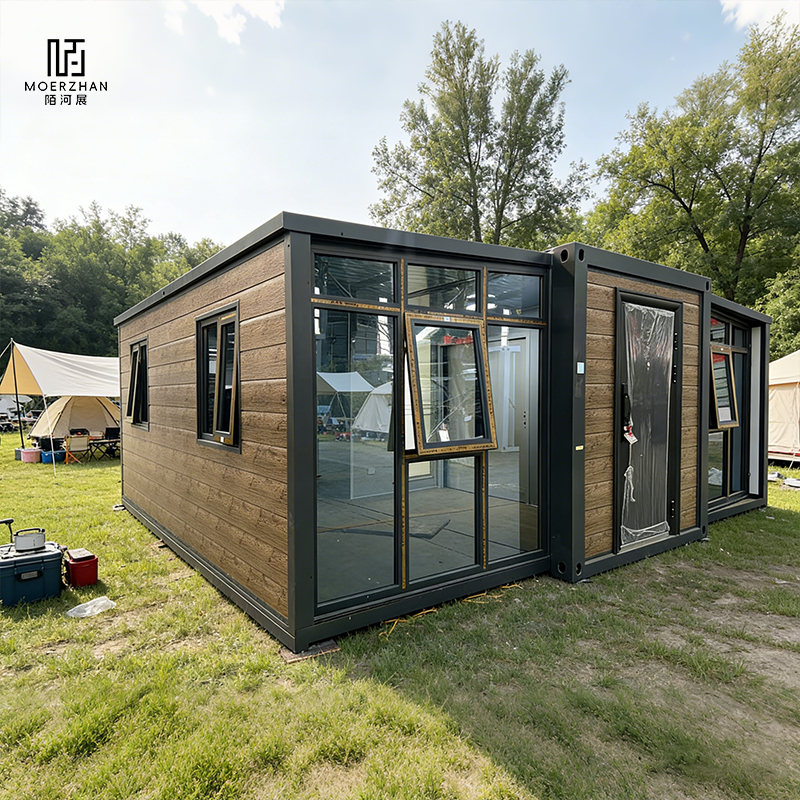 20FT 40FT Luxury Foldable Container House 2-5 Bedroom Prefab Expandable Mobile Family Villa