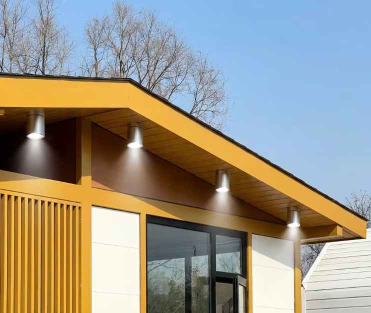 Custom Designed Breathable Modern Steel Prefabricated Container Houses Japanese-style Guesthouse Mobile Expandable 1 Year