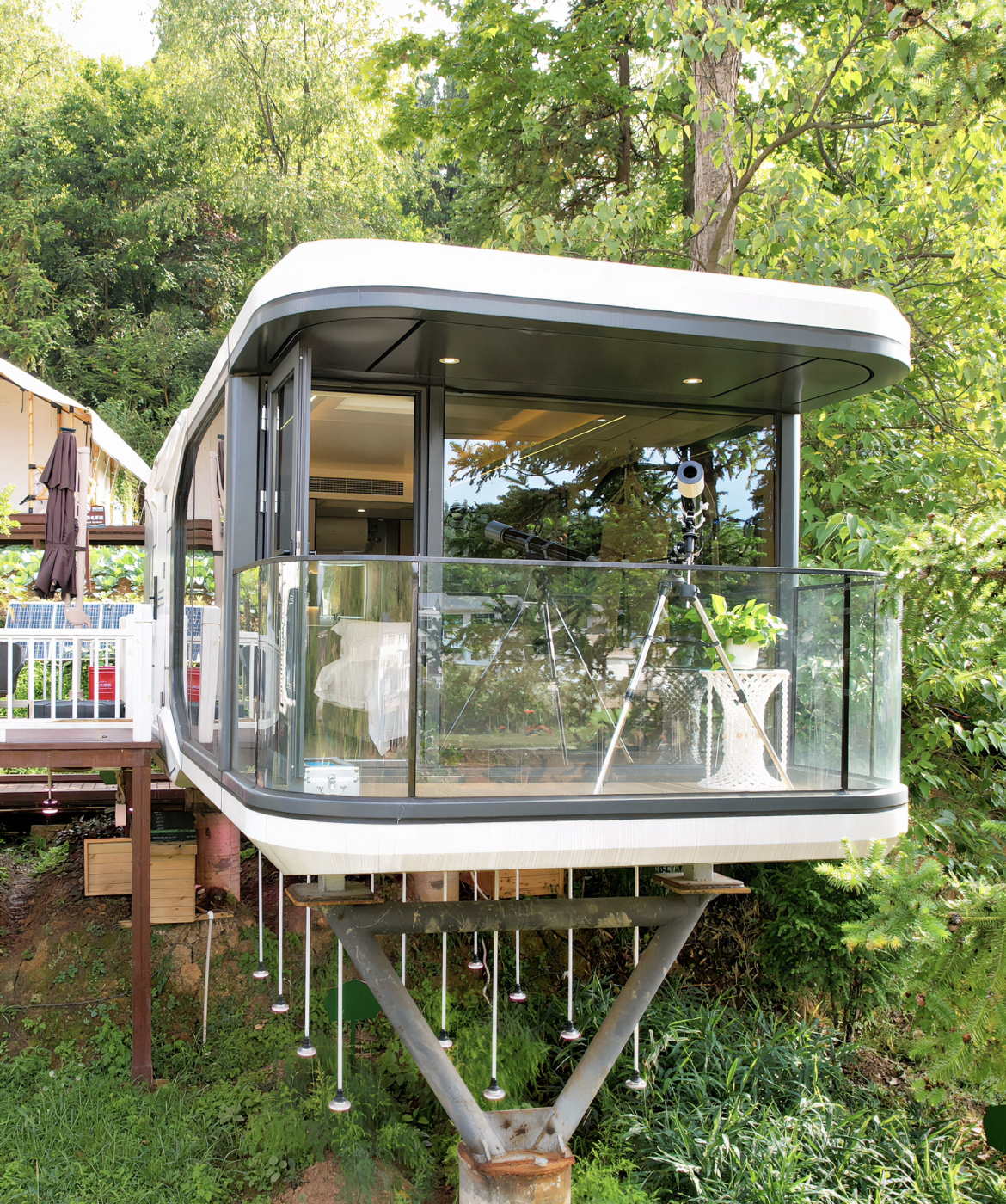 Outdoor Eco Capsule House Luxury Pod Prefabricated Capsule Hotel Capsule Room Prefab Cabin Container House