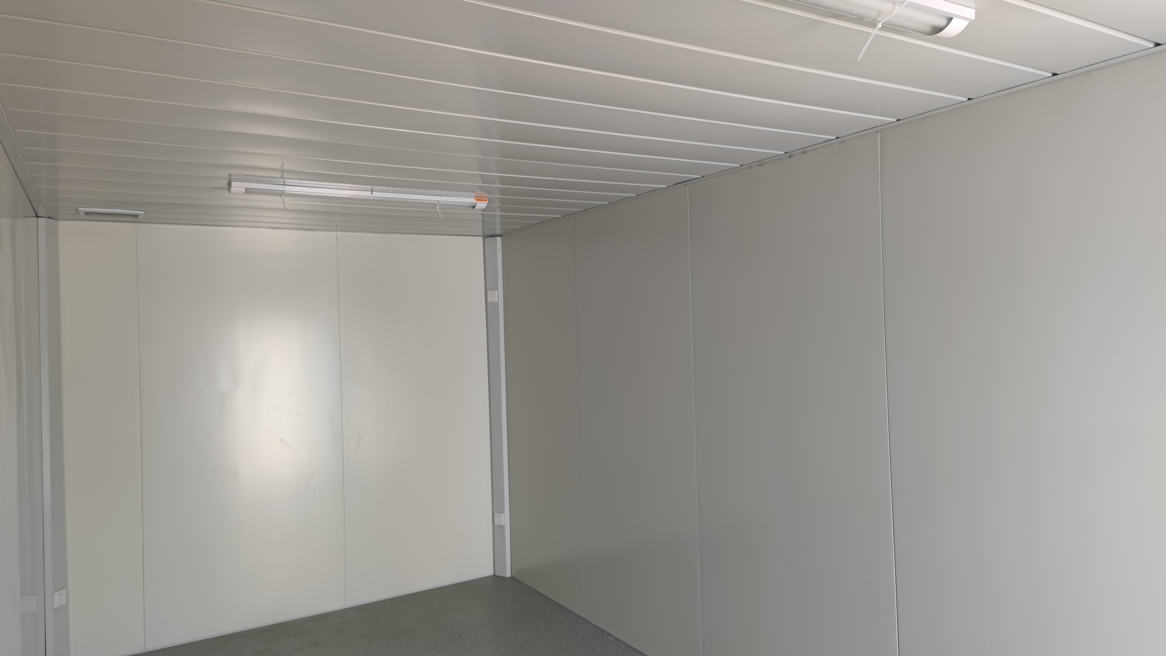High Quality Fast Stylish Prefab Apartments Condos Modular Construction Steel Sandwich Panel House Use Flat Pack Container