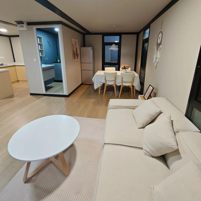 Luxury 40FT Expandable Modular Villa with Balcony and Bathroom