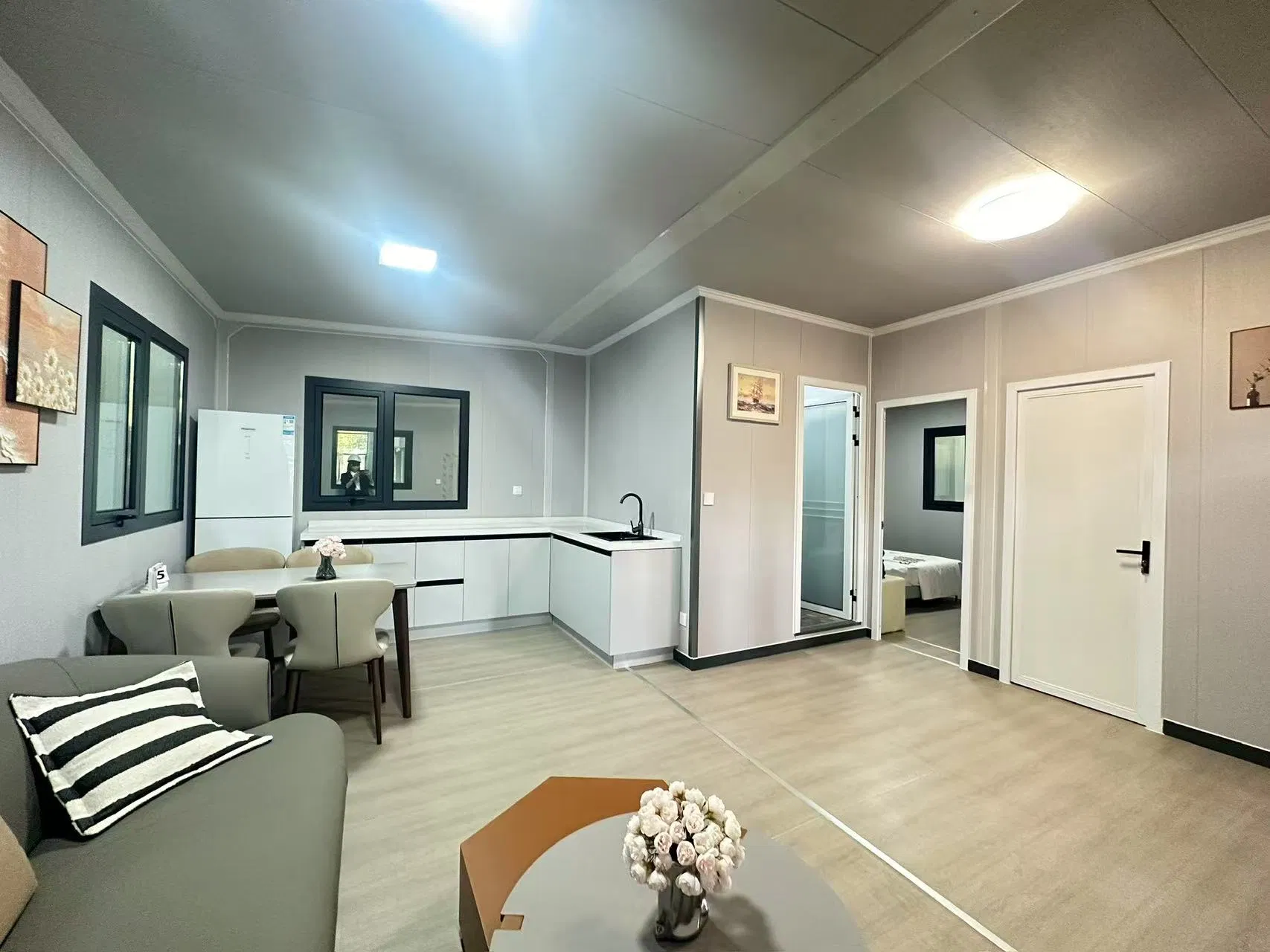 Prefabricated House Movable Steel Storage Container Luxury/Integrated Office Flod/Folding Expandable Container House