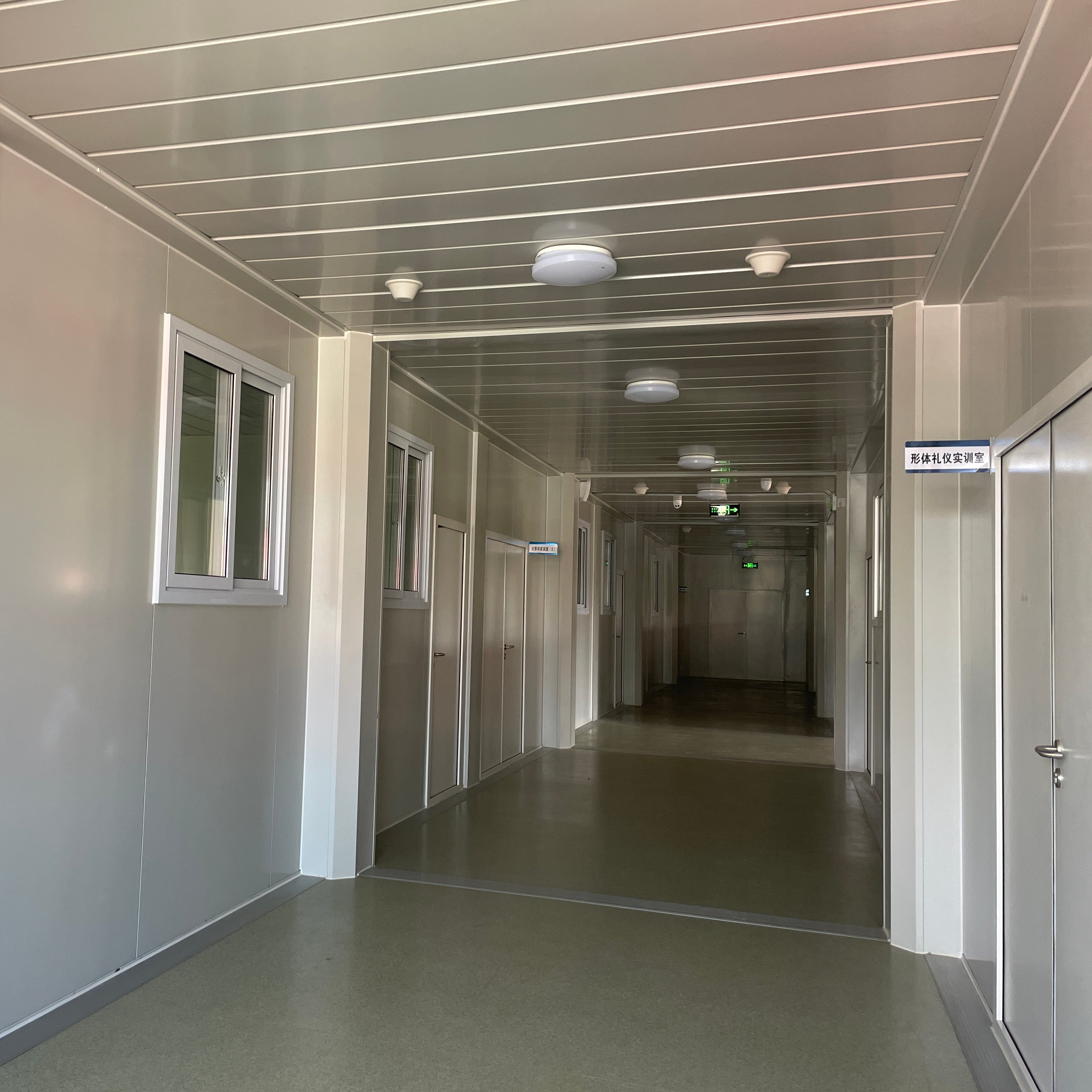 MZECOHOUSE Easy Assembly Flat Pack Container House Prefab Modular Flat Pack House Prefab School Building