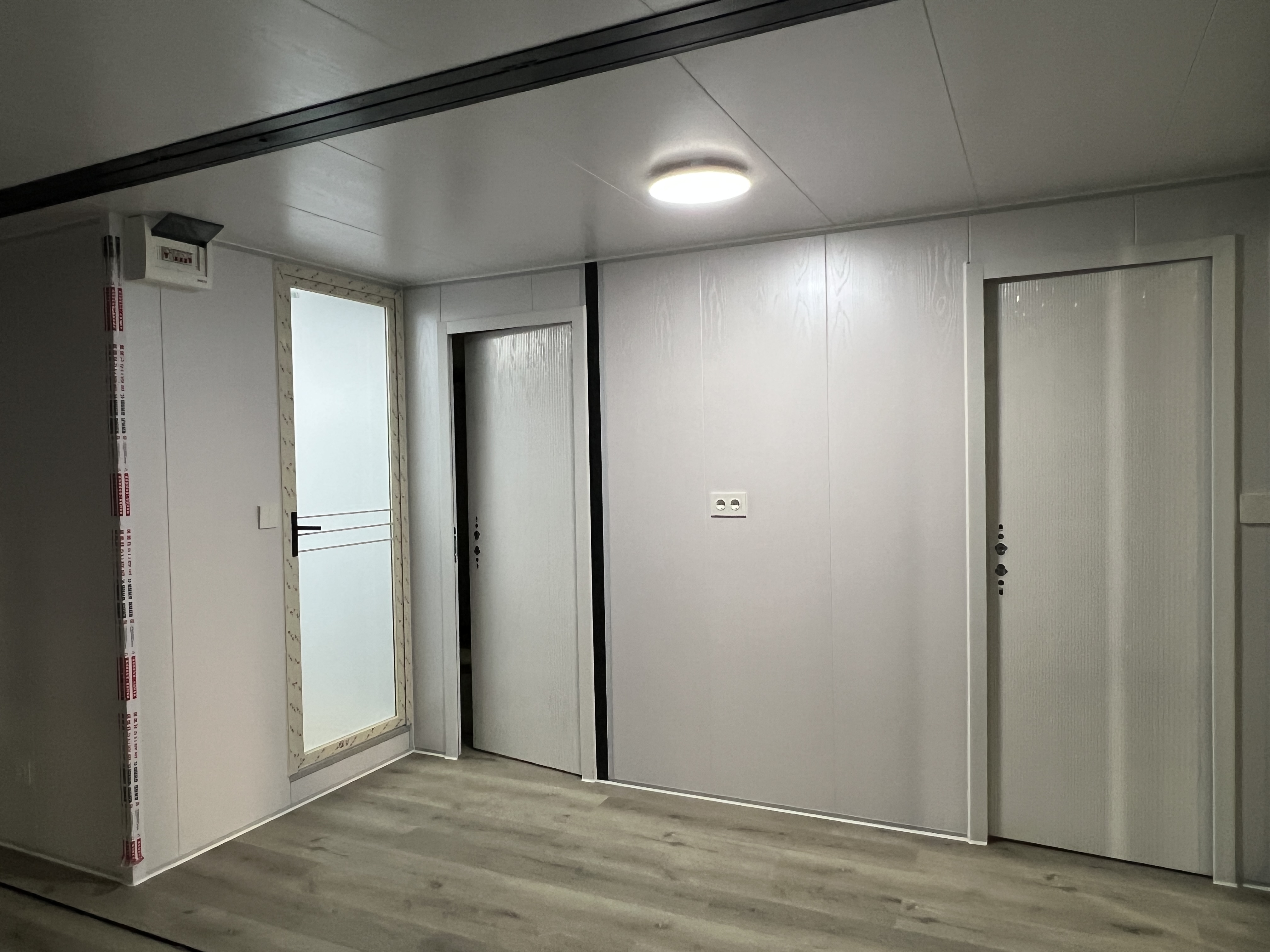 Portable Folding Expandable Light Steel Modular Living Tiny Mobile Home Prefab Detachable Container House High Quality Apartment