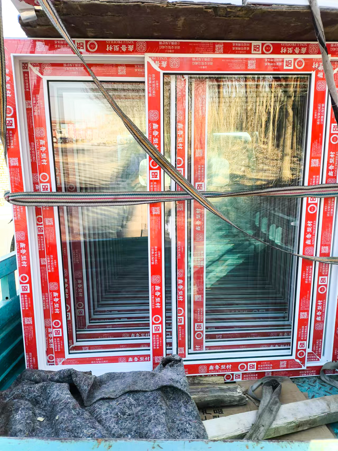 Plastic steel window
