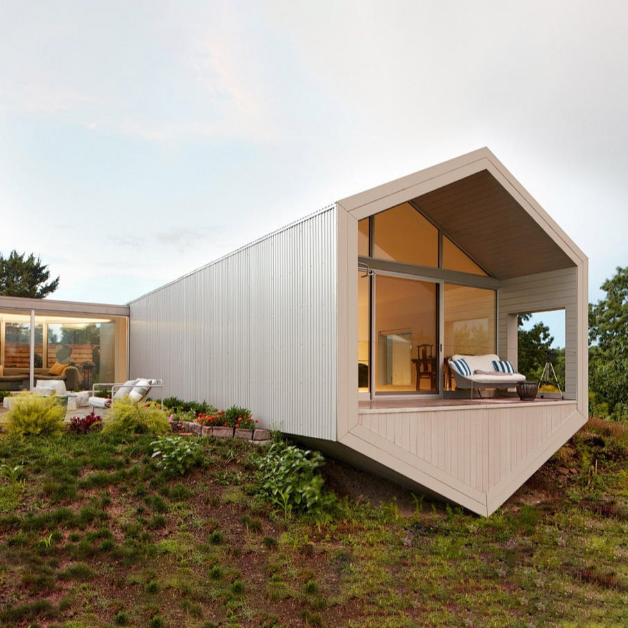 2 Story Luxury Modular Prefab Steel Structure Container House Villa Balcony Eco-friendly Windproof for Residential Commercial