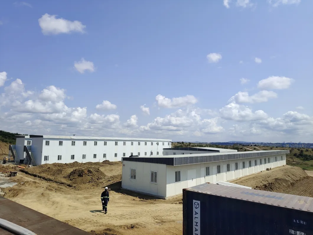 Fast Install and Affordable Prefab Container Accommodation Dormitory Office Building for Worker Construction Worker Camp