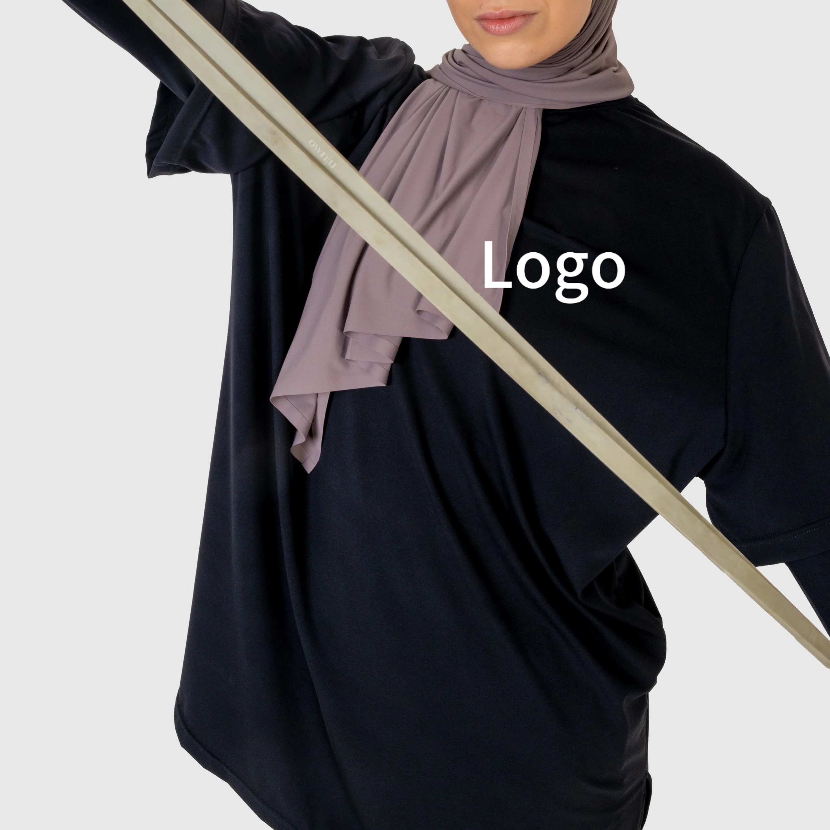 Muslim Women's Breathable Lightweight Fitness Yoga Wear Tracksuit Modest Activewear Long Sleeves Gym Workout Top Shorts