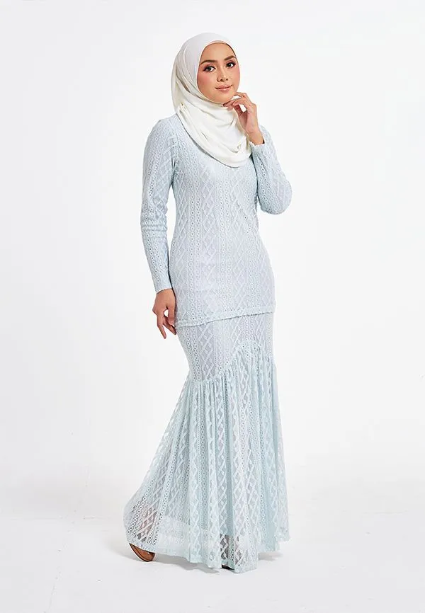 Stylish Sipo Baju Kurung Attire for Modern Muslim Women