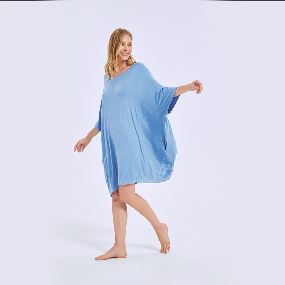 Nightgown detail view