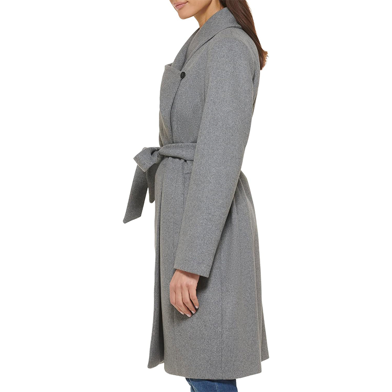 Fashion in Style Tailored by Designer Women's Outer Wear