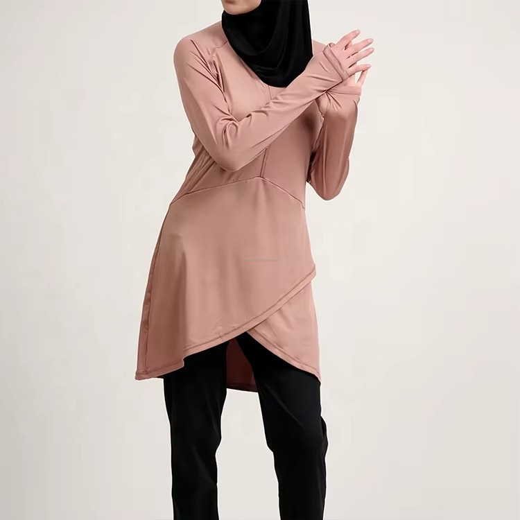 Islamic girls long gym shirt detail