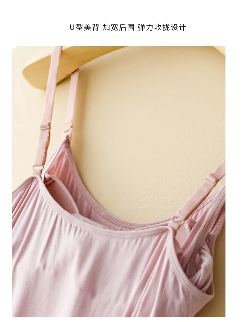 Nursing dress detail