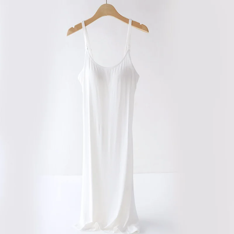 Nursing dress detail