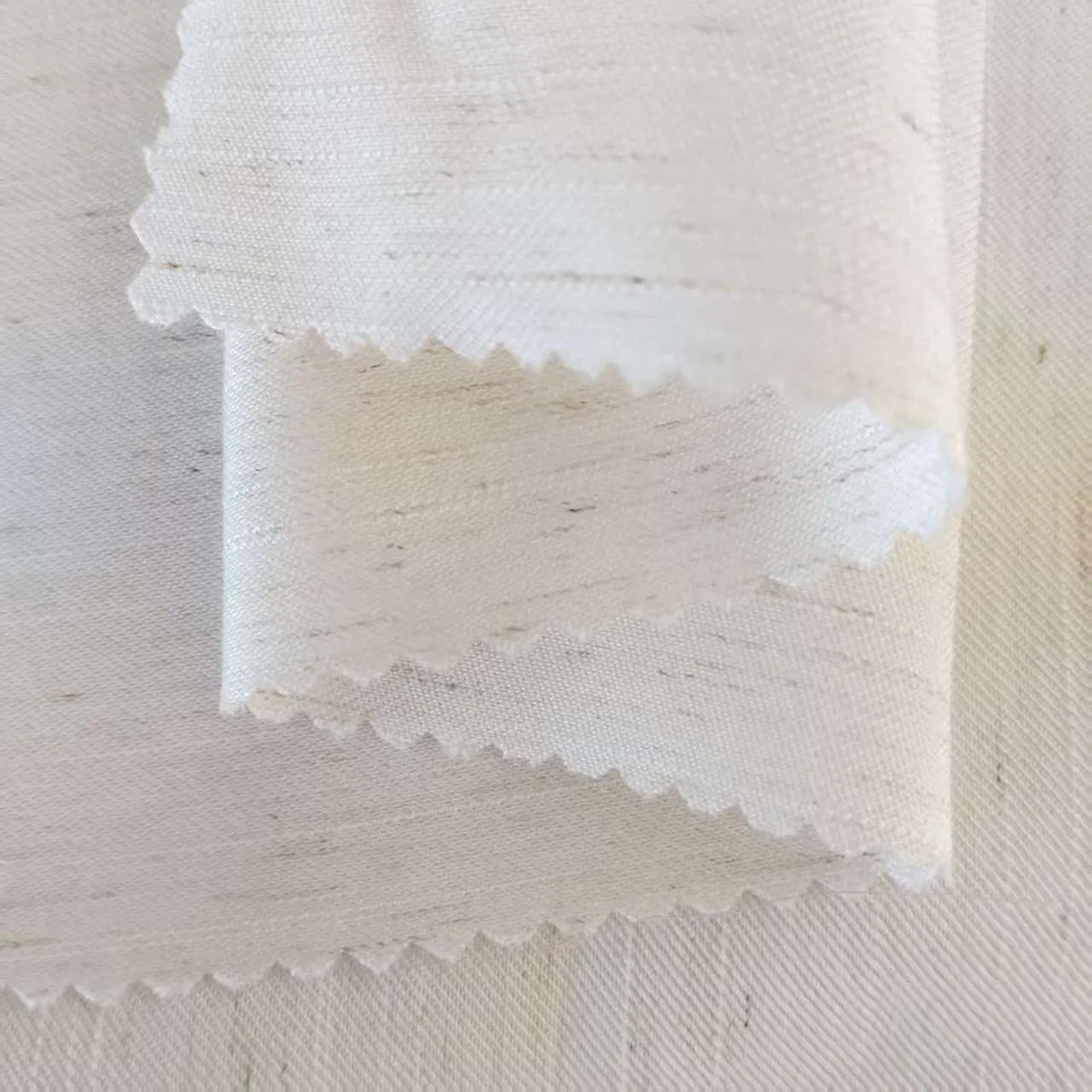 Breathable Natural Blend Fabric 7 Linen 83 Rayon for Boho Chic Dresses and Summer Resort Wear Collections