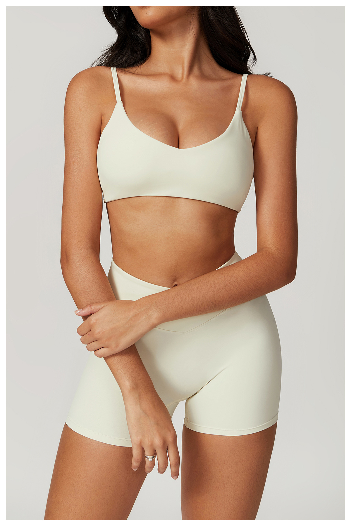 Eco-friendly Recycled Tight and Quick-drying Yoga Suit Outer Wear Running Sports Short Suit Beauty Back Fitness Clothing Female