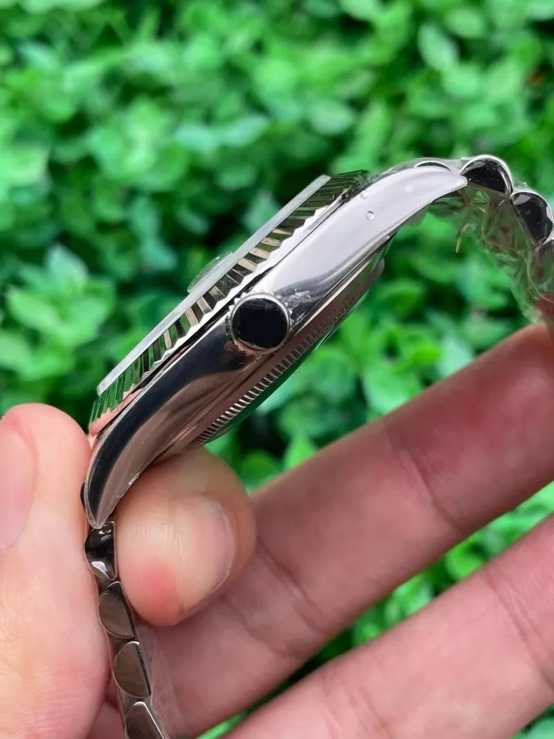 Luxury Mechanical Watch Detail 2