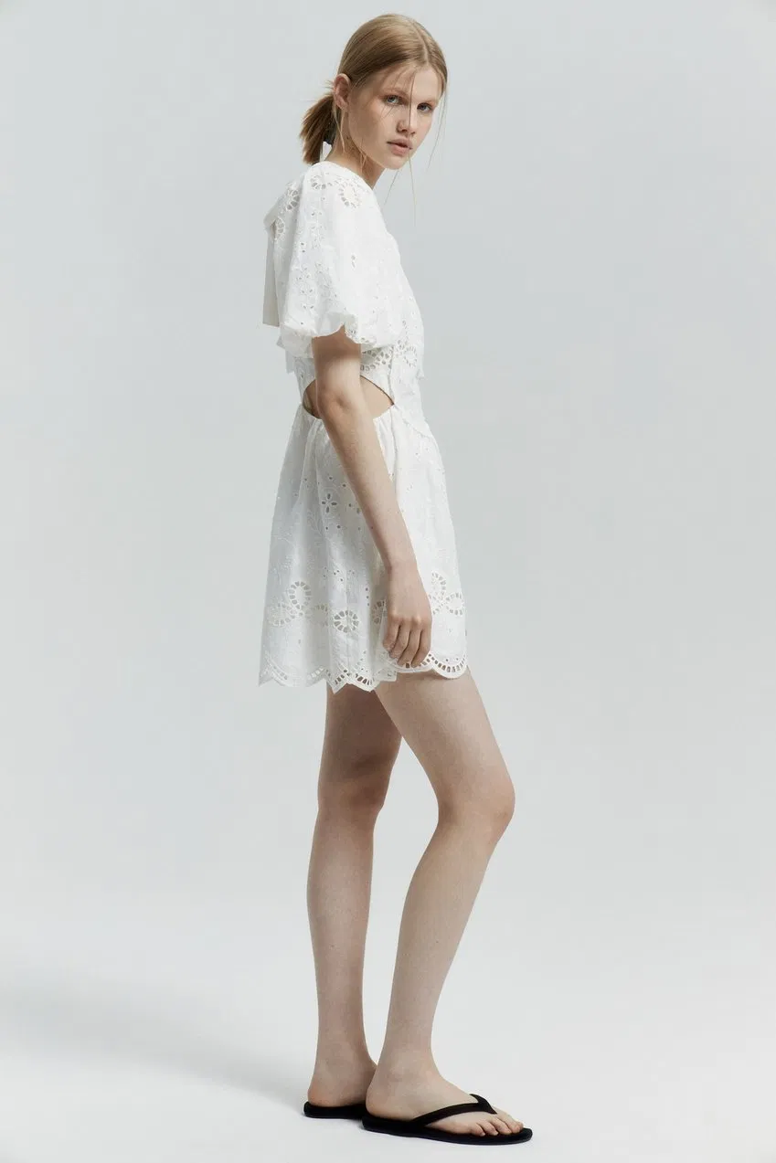 Embroidery Fabric Fashion Women Summer MIDI Dress Waist Cut-in Backless Dress