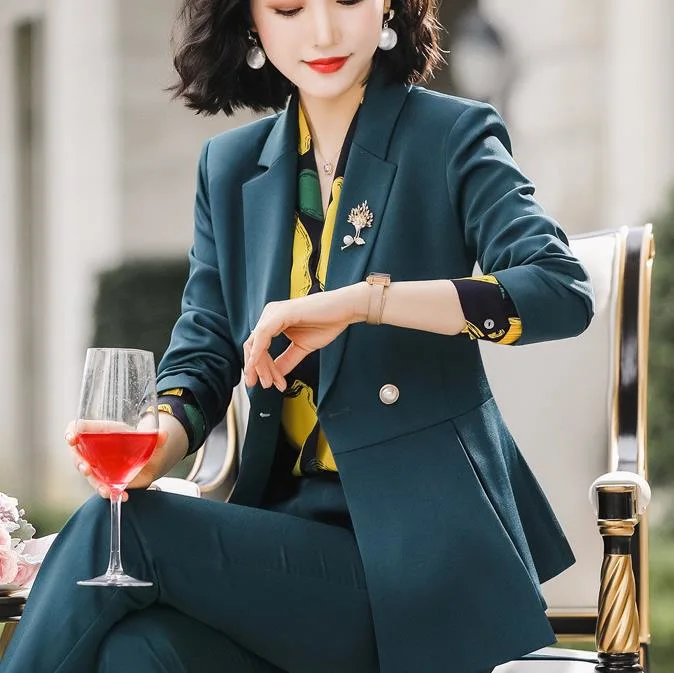 Factory Direct Sale Pure Colour 2024 Women′ S Suit/Low Price Wholesale Comfortable and Breathable Female Business Attire Made in China