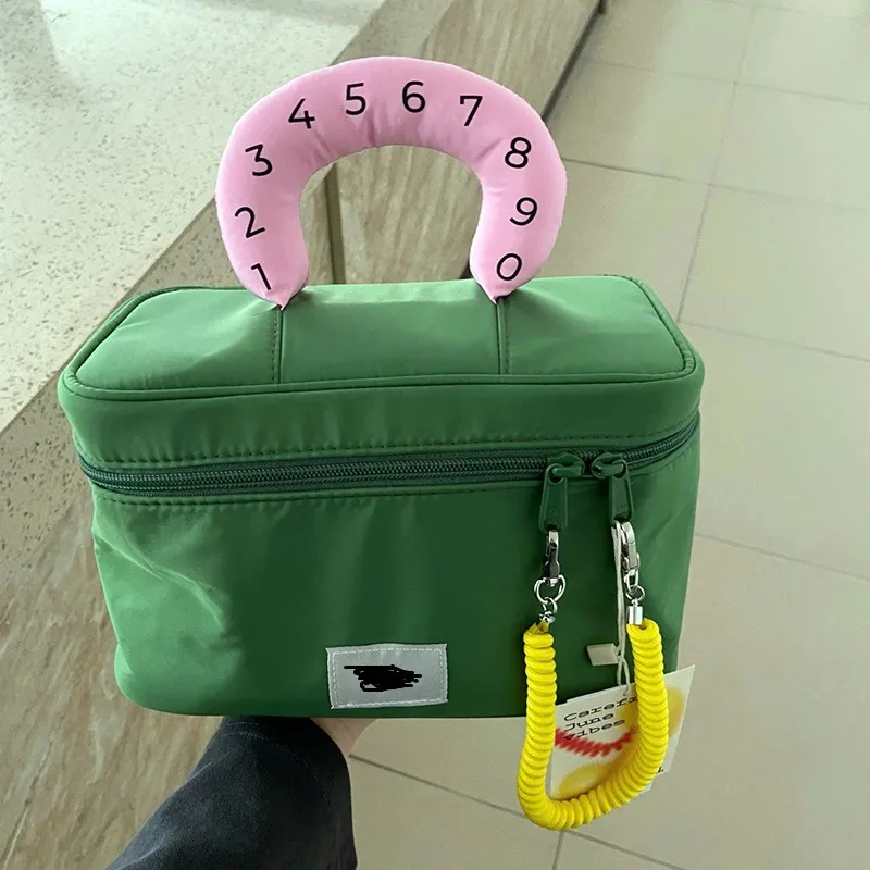 Manufacturer Cosmetic Bag Collection Nylon Waterproof Portable Bag Large Capacity Fashion Cute