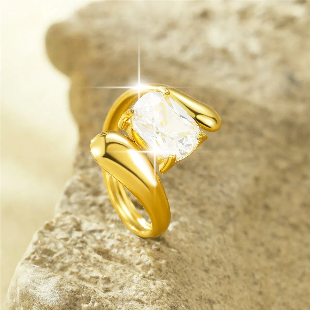 Luxury 18K Gold Fine Jewelry Collection-18K Stainless Steel Wedding Bands Fashion Rings for Gifts Parties Anniversaries Inlay