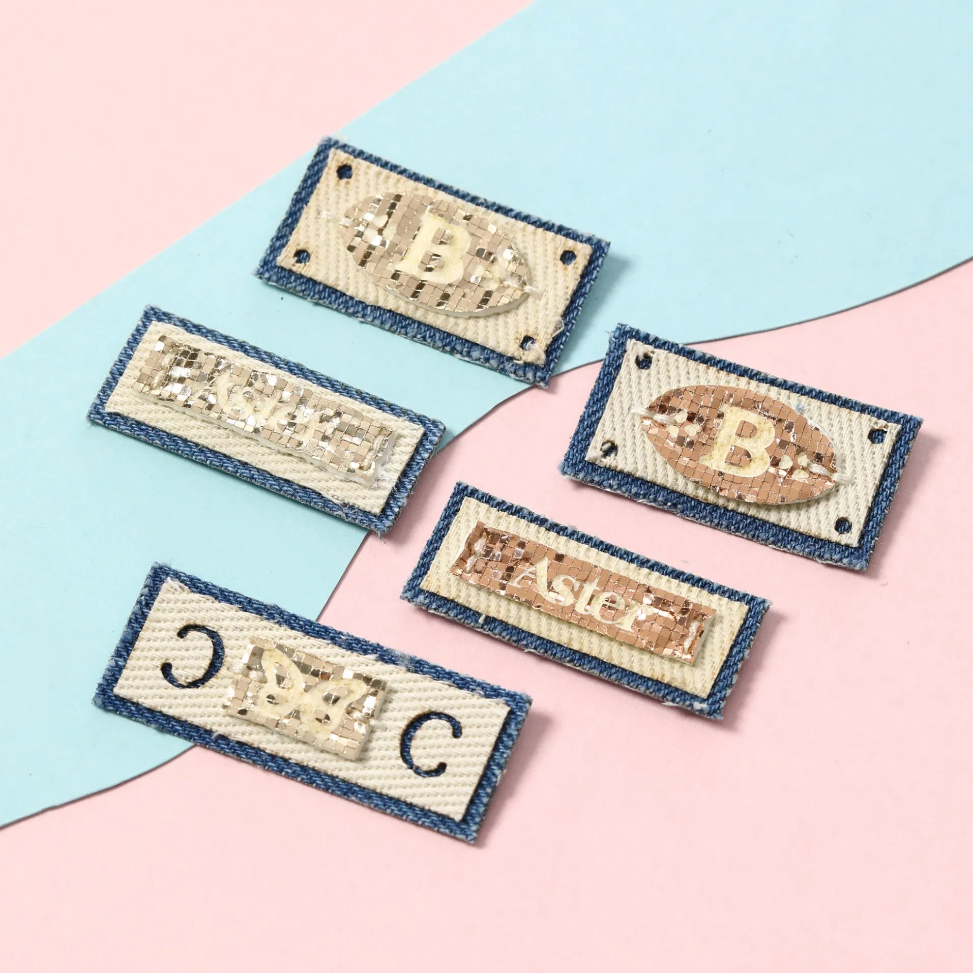 Personalized Logo Woven Label Roll Shape Custom Size Color for Apparel Jeans Bag Hat Clothing Decoration Accessories