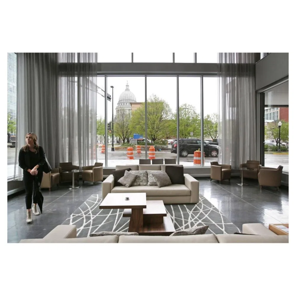 Modern Professional Wear-Resistant Custom Size Lobby Furniture for Resort Public Space