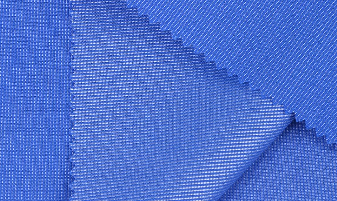Luxurious Signature Suit Fabric for Business Attire in Spring and Autumn