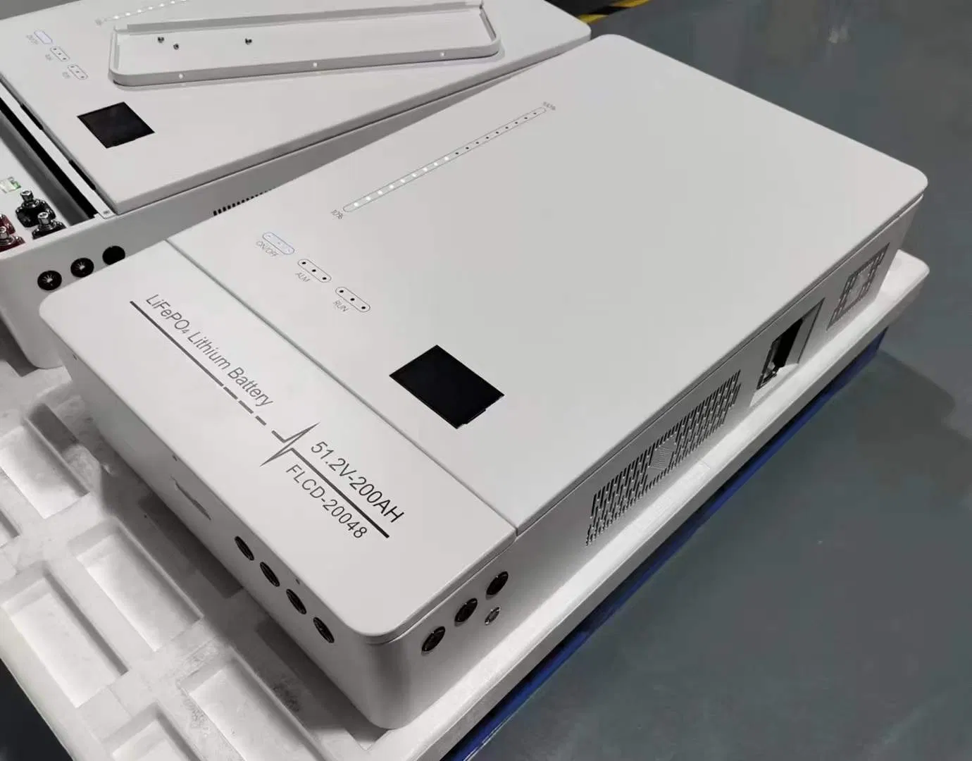 51.2V 100ah Batería de Ion de Litio 48V 100ah 5kw 10kw Sistemas Solares 48V 100ah LiFePO4 Paquete de Batería