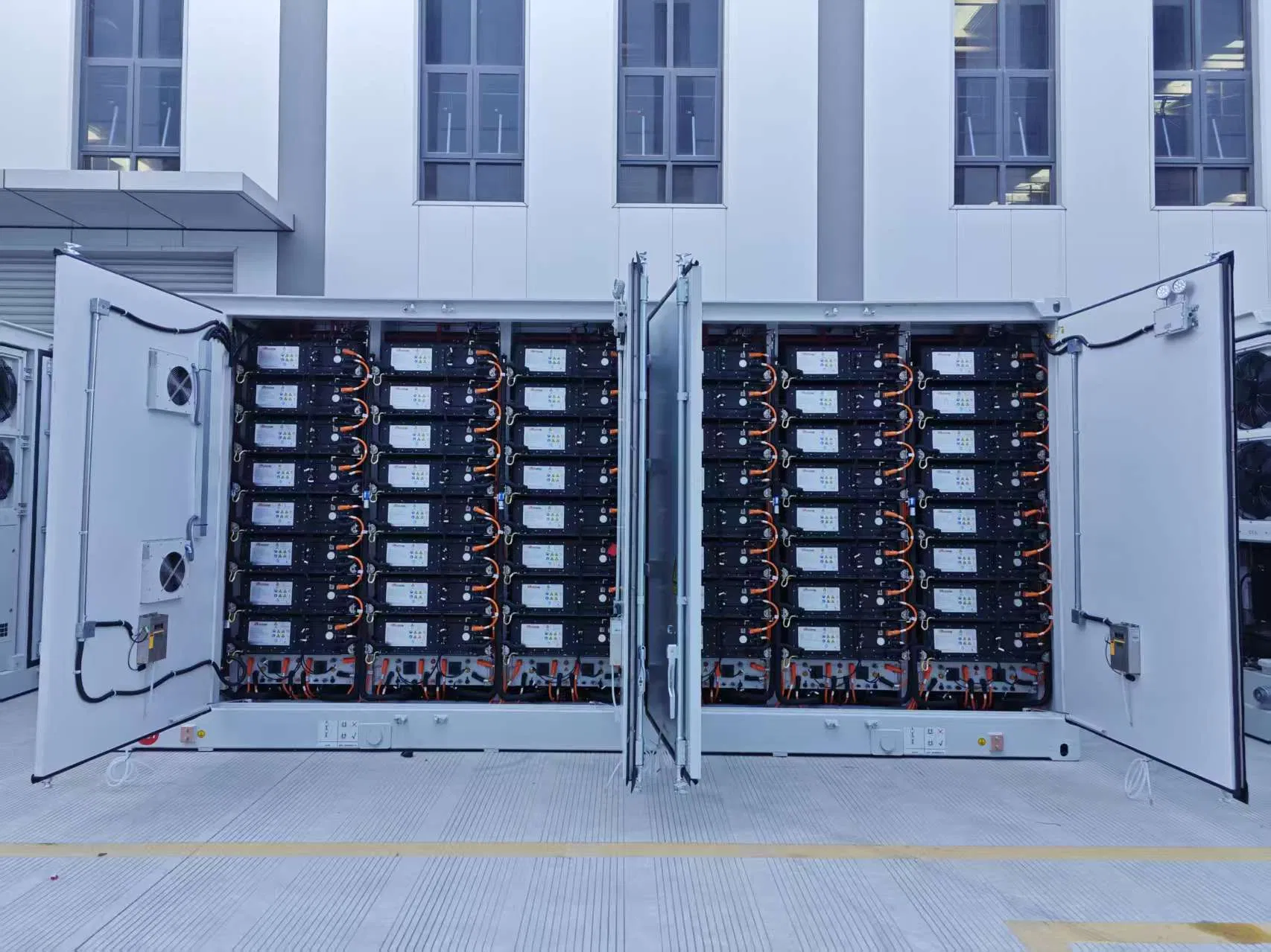 1.25MWh Sistema de Almacenamiento de Energía de Contenedores Bess Batería de Litio Almacenamiento de Energía Solar Estación de Gas Industrial y Comercial Sistema de Almacenamiento de Energía Personalizado