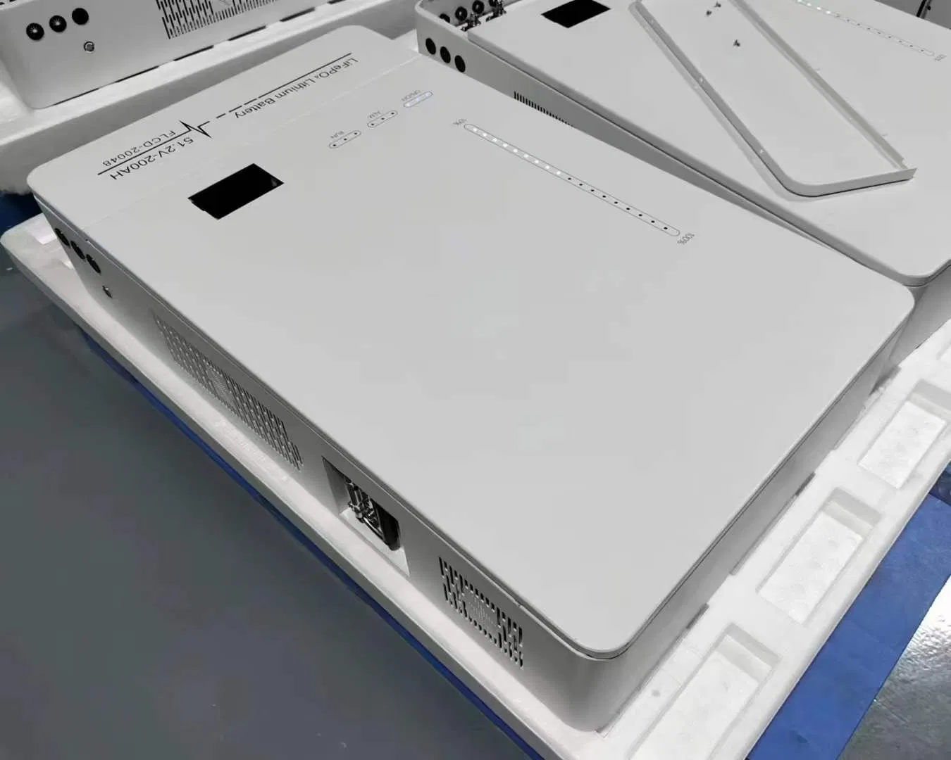 51.2V 100ah Batería de Ion de Litio 48V 100ah 5kw 10kw Sistemas Solares 48V 100ah LiFePO4 Paquete de Batería