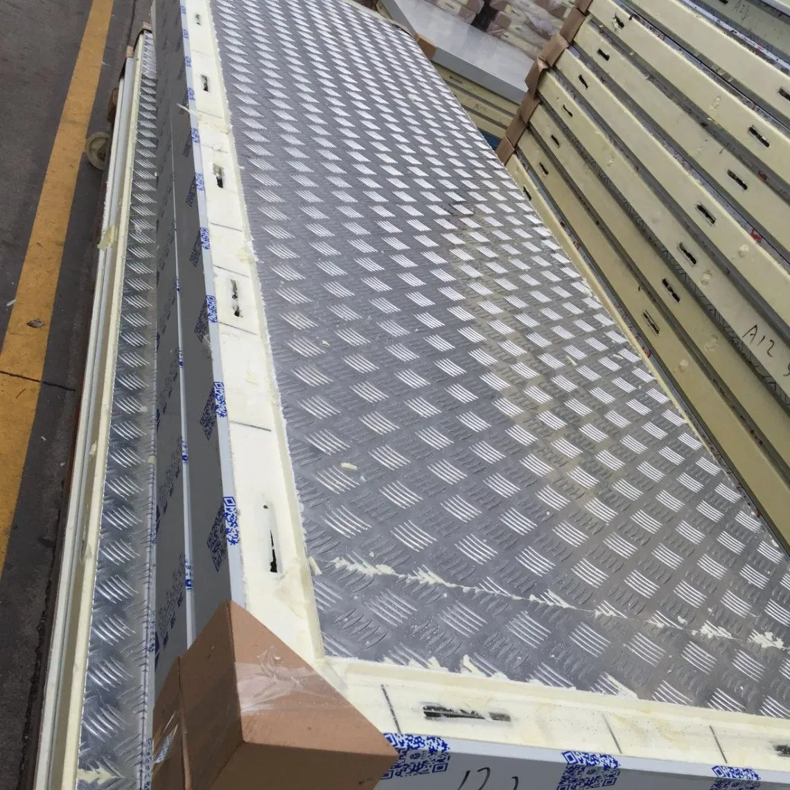 Sala Fría Industrial para Control Óptimo de Temperatura y Almacenamiento Sala de Almacenamiento en Frío