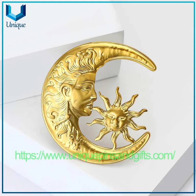 دبوس بروش كورساج بتصميم بسيط