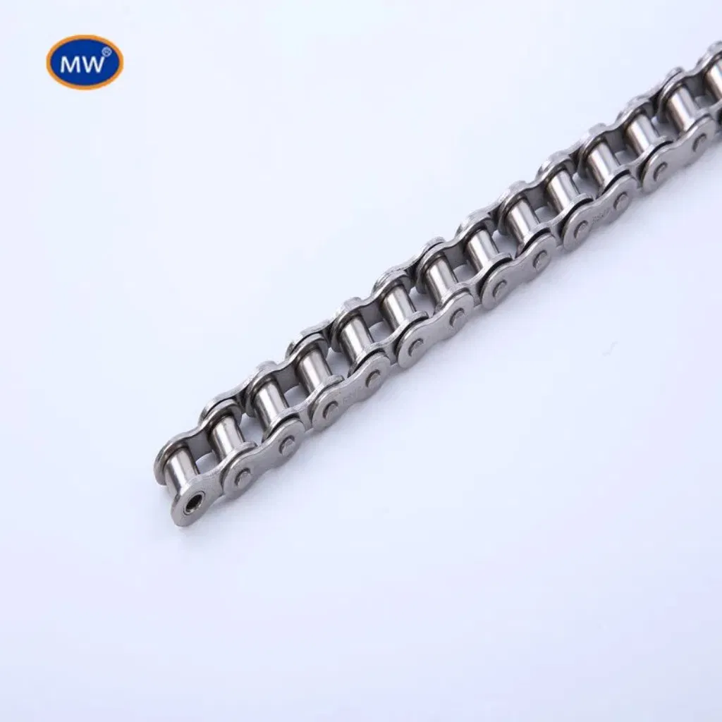 سلسلة ناقل صناعي من الفولاذ الكربوني والفولاذ المقاوم للصدأ ذات الخطوط المزدوجة القياسية ISO ANSI، ذات الخط القصير، للدقة في النقل
