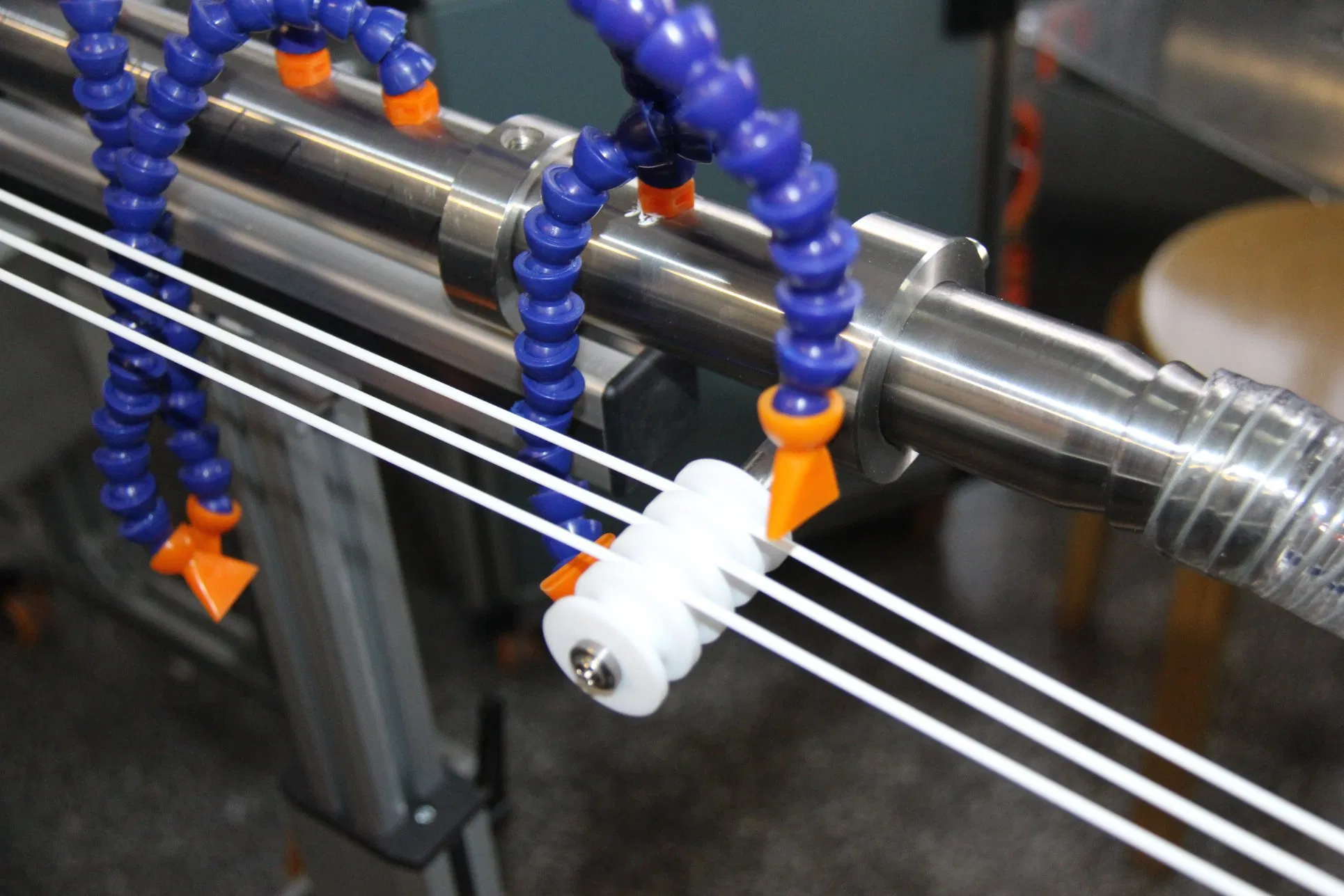 Miniature Fan Cooling System for Laboratory