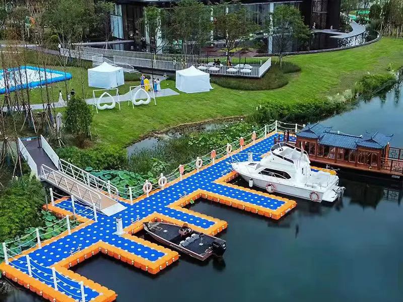 Square Plastic Floating Dock (4)