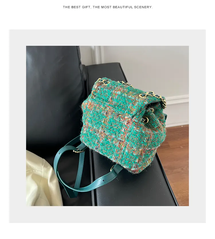 Mochila Mini de Pelúcia com Design de Logo Marca Famosa de Couro Luxuoso para Mulheres Mochila Personalizada com Quilting